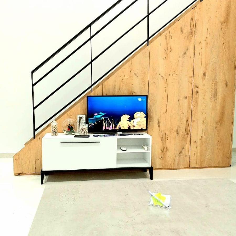 Apartament Me Qera Dublex Lungomare Vlorë 외부 사진