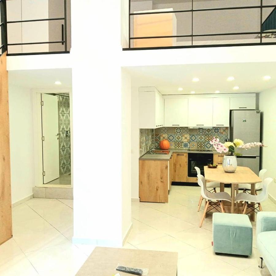 Apartament Me Qera Dublex Lungomare Vlorë 외부 사진