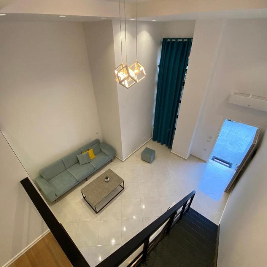 Apartament Me Qera Dublex Lungomare Vlorë 외부 사진