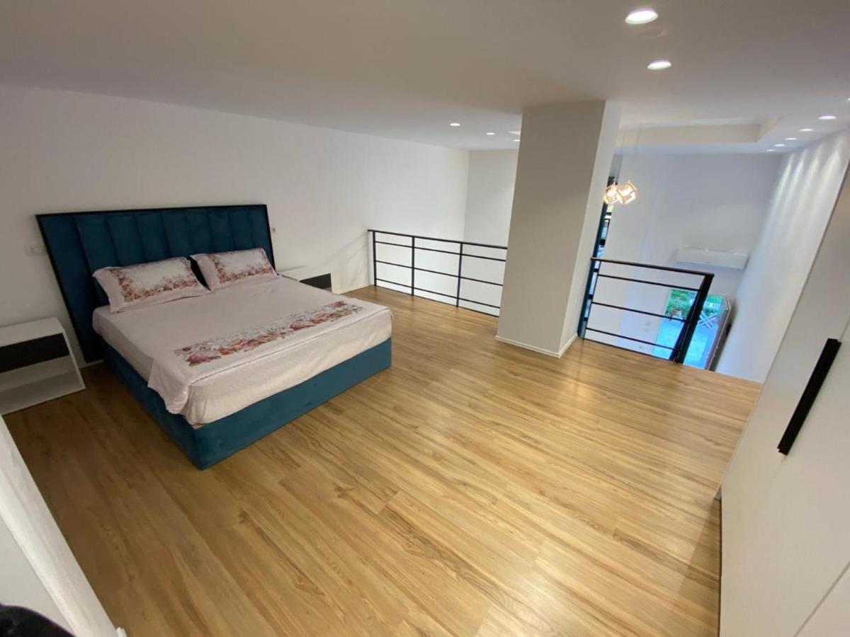 Apartament Me Qera Dublex Lungomare Vlorë 외부 사진