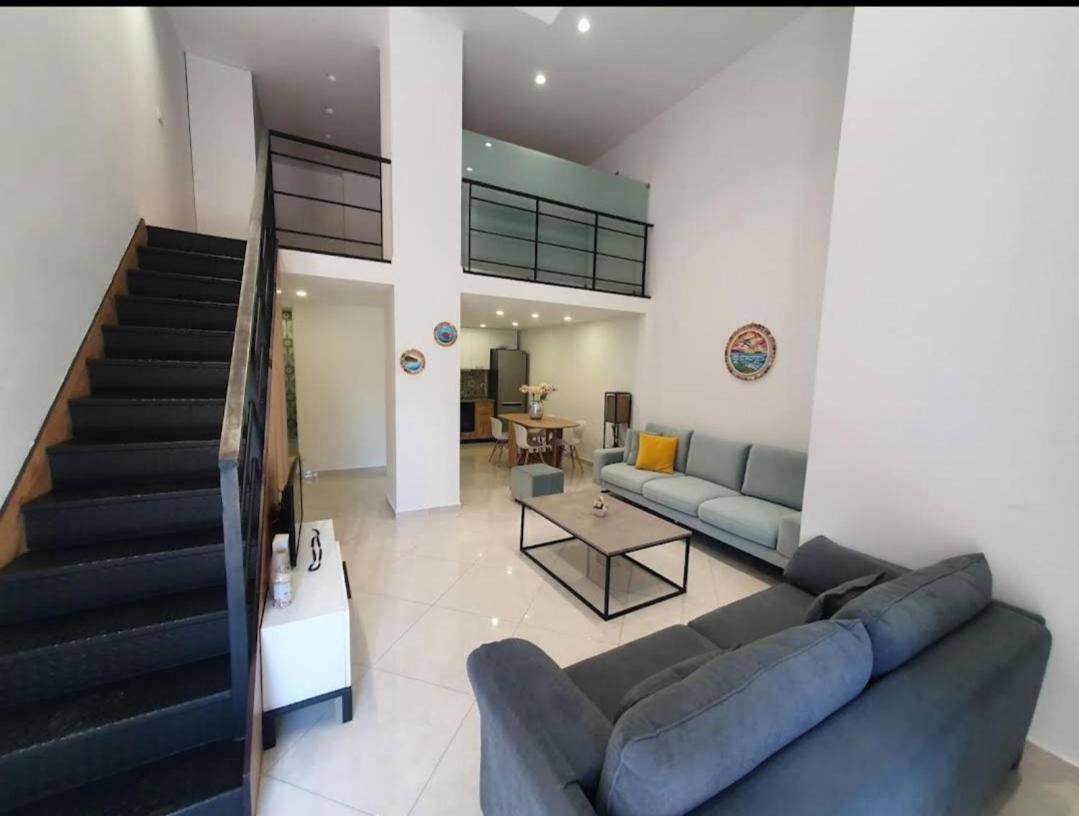 Apartament Me Qera Dublex Lungomare Vlorë 외부 사진