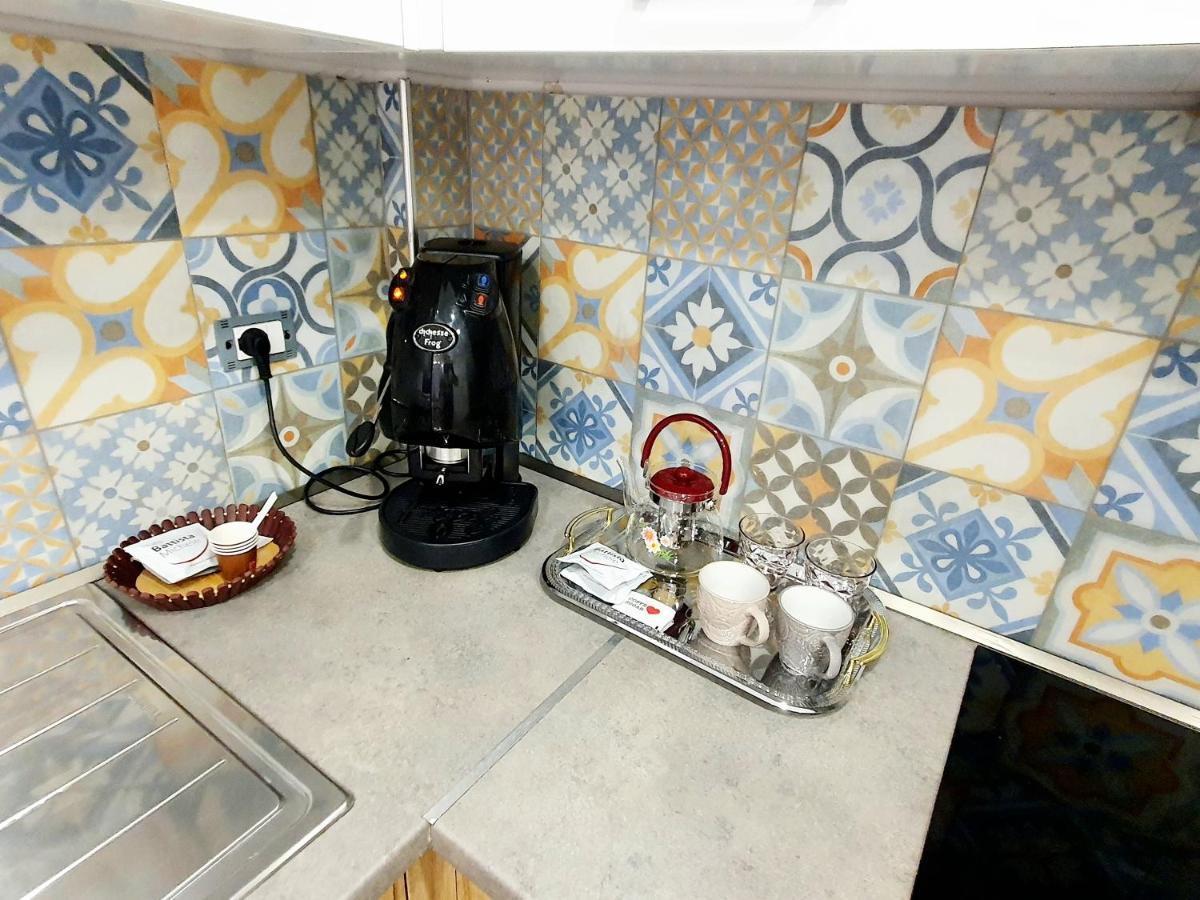 Apartament Me Qera Dublex Lungomare Vlorë 외부 사진