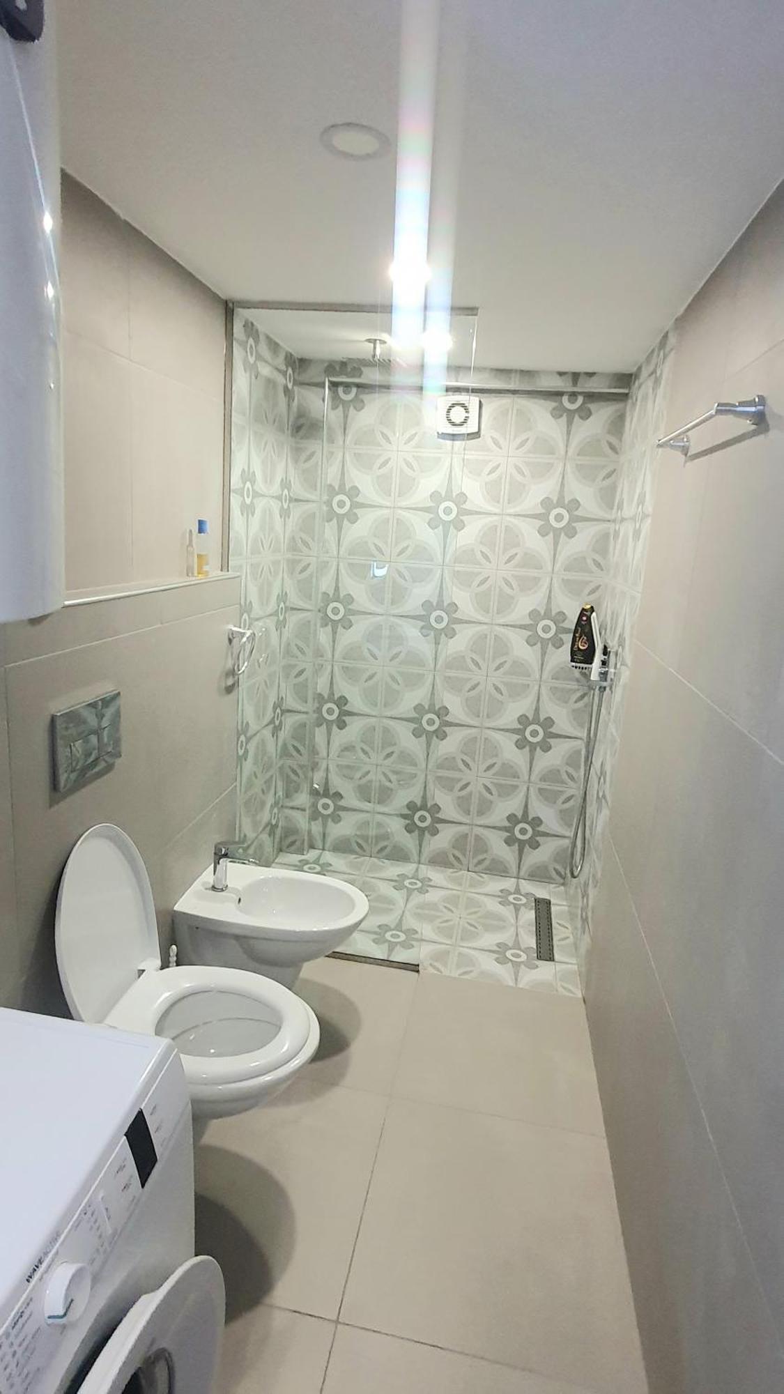 Apartament Me Qera Dublex Lungomare Vlorë 객실 사진