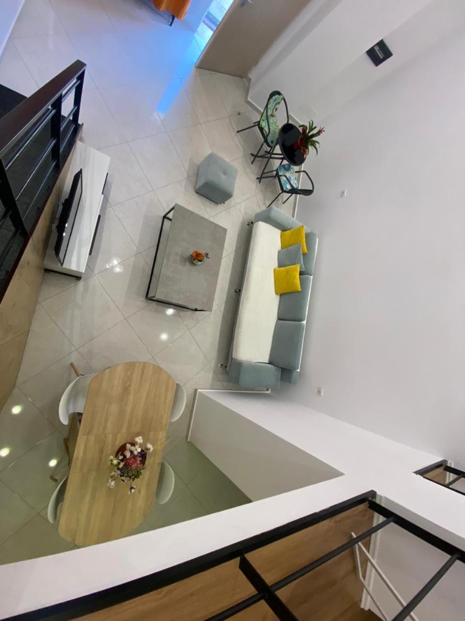 Apartament Me Qera Dublex Lungomare Vlorë 외부 사진